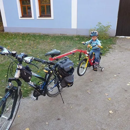 U Hovorku S Bazenem - U Piskoven Vlkov * Veselí nad Lužnicí